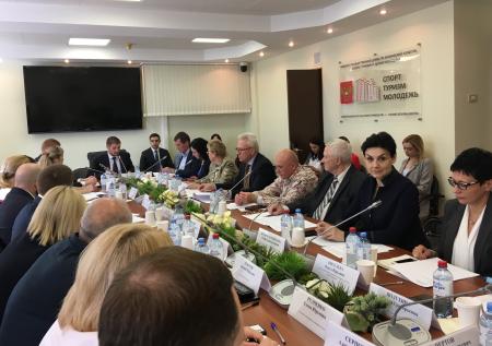 Члены ОП обсудили преследования россиян за оскорбление власти