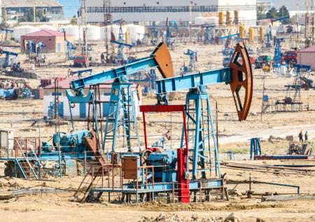 Новак рассказал, что РФ не собирается переводить оплату за нефть в рубли