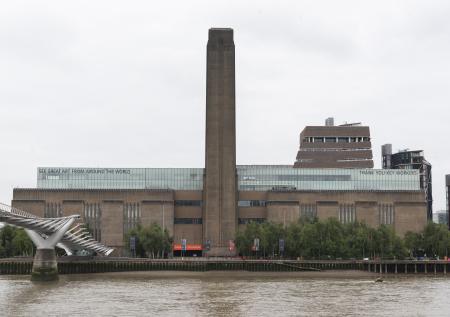 Испортившего в музее Tate Modern картину Пикассо мужчину отправили в тюрьму