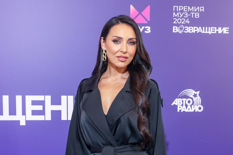 Певица Алсу