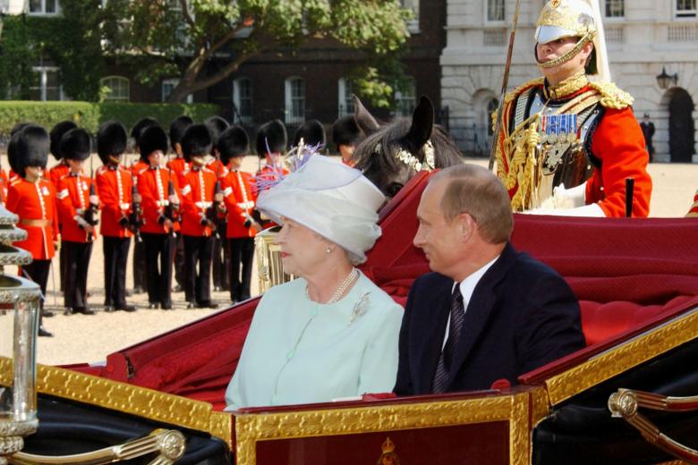 Владимир Путин и королева Елизавета II