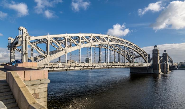 Большеохтинский мост