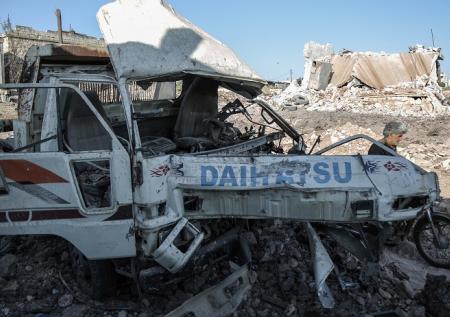 Десять человек погибли при подрыве автомобиля в Сирии