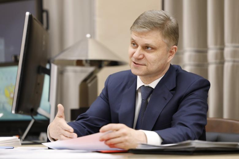 Олег Белозеров
