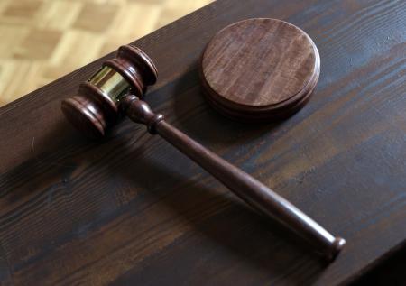 Засунувший швабру в недруга в кафе «Ромашка» уралец добился милости от суда