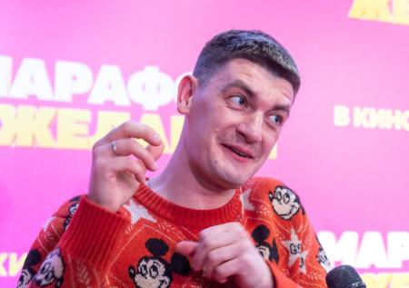 В кинотеатрах России отменяют показы шоу «Подземелья Чикен Карри» Гудкова