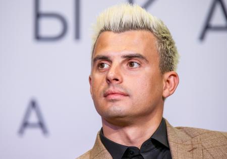 Финалист шоу «Маска» назвал самых талантливых певиц России