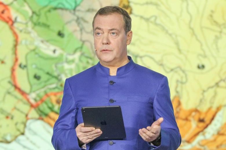 Дмитрий Медведев