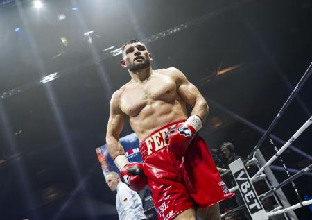 Боксёр Егоров должен оспорить чемпионский титул WBA Super c Гуламиряном