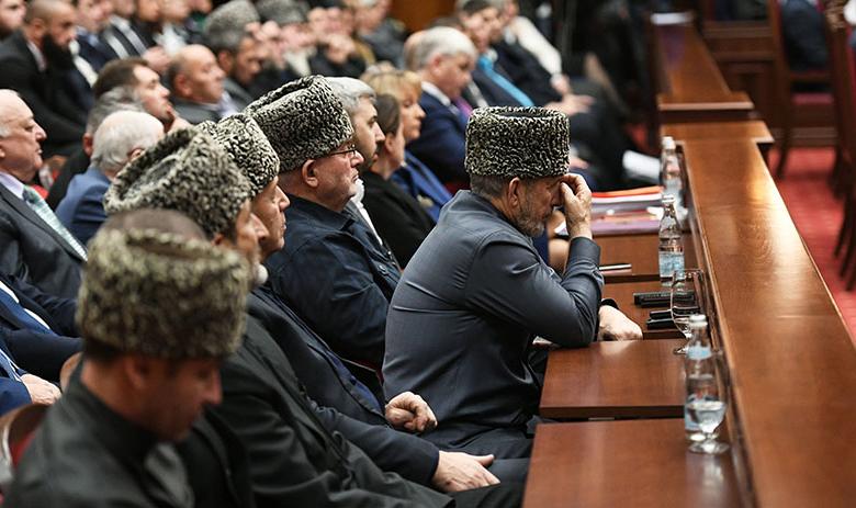 Заседание Конституционного суда РФ по делу об административной границе между Чечнёй и Ингушетией