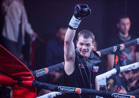 Спорт вне экономики: как Чудинов защитил чемпионский пояс в Питере
