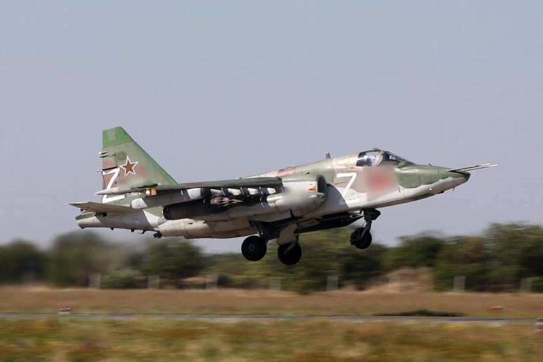 Штурмовик Су-25СМ ВКС России в зоне специальной военной операции