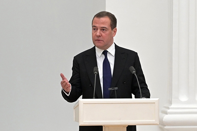 Дмитрий Медведев