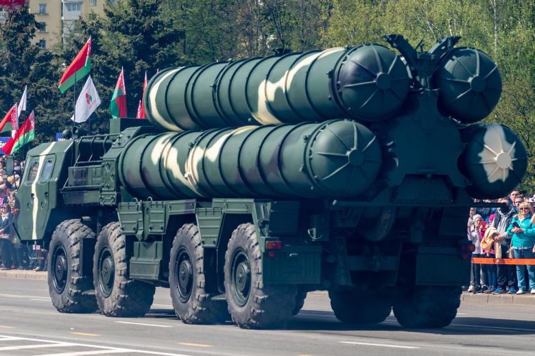 Российский зенитный ракетный комплекс C-400