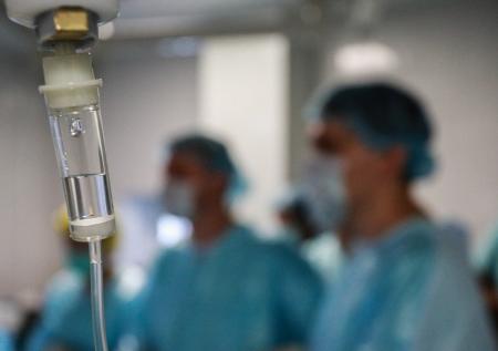 Пациент клиники в Томске вышел из наркоза со сломанной ключицей и ссадинами