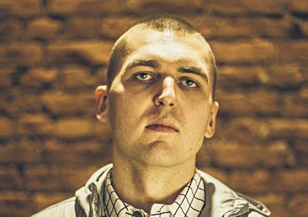 Суд продлил арест супруги рэпера Картрайта до конца февраля