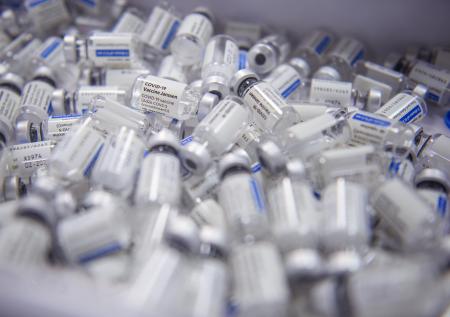 Обнаружен опасный побочный эффект вакцины Johnson & Johnson 