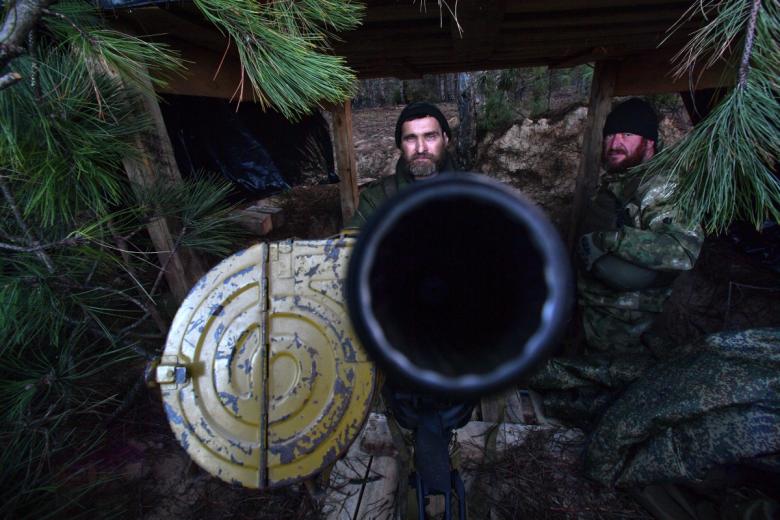 Военнослужащие казачьего батальона «Терек» на боевой позиции в районе Кинбурнской косы
