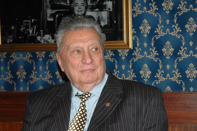 Владимир Артыков