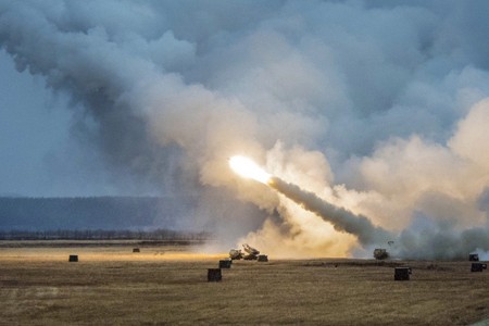 Названы сроки поставок дальнобойных ракет на Украину