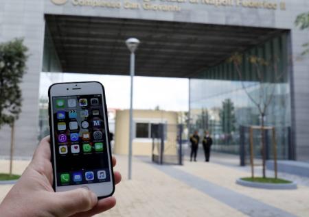 Siri помогает мошенникам взломать iPhone