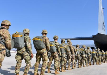 Французский дипломат рассказал о последствиях вывода войск США из Сирии