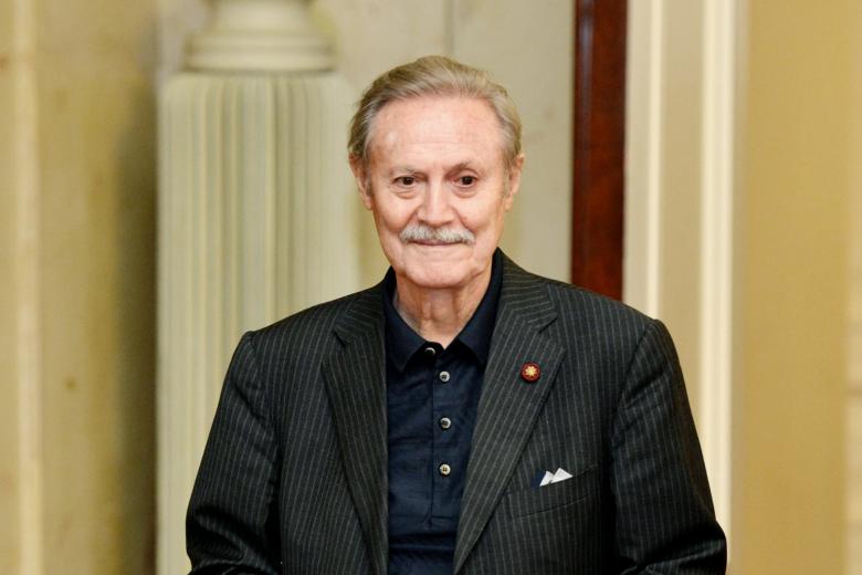 Юрий Соломин