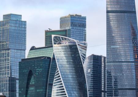 Врач рассказал о рисках для здоровья при проживании в небоскрёбах