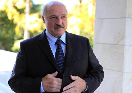 Лукашенко предлагают освободиться от гнёта Кремля