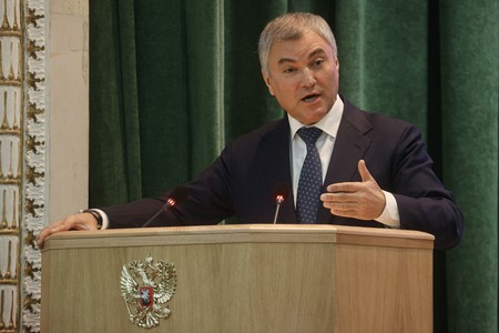 Володин: первые законопроекты по итогам послания президента появятся до мая