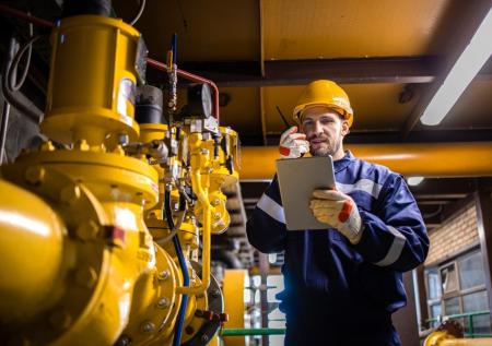 КТК уменьшил прокачку нефти из Казахстана из-за трещин