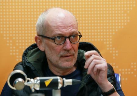 Пьет вино на съемках, ругается с Барановской: шесть скандалов с Гордоном