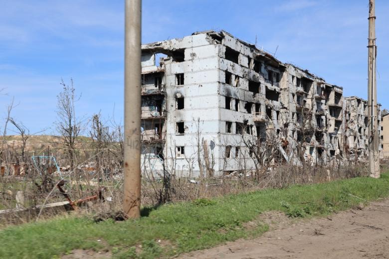 Разрушенный дом в Артемовске