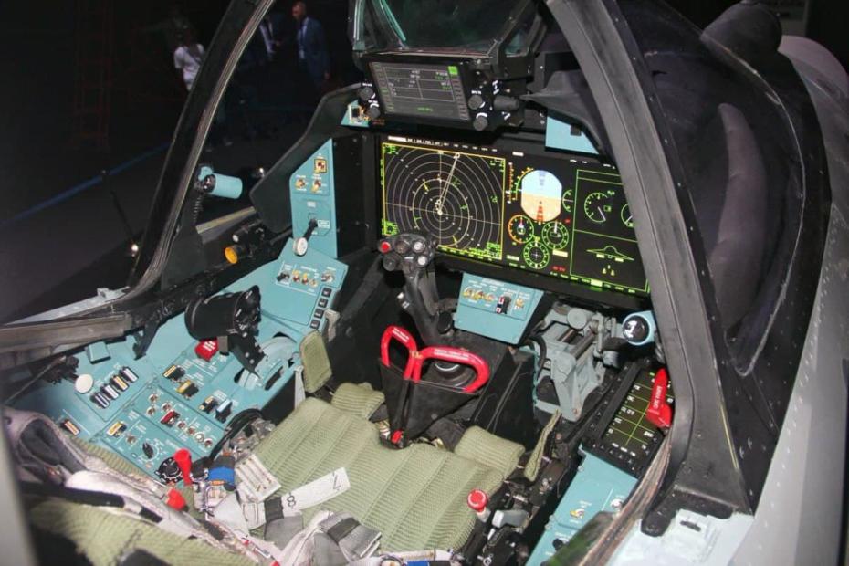 Су-75 — российский многофункциональный истребитель пятого поколения