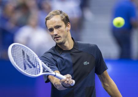 Медведев стал победителем турнира ATP в Вене