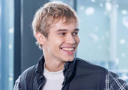 «Слово пацана», уход из театра, сын: куда пропал актер Рузиль Минекаев