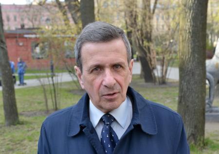 Молодая жена и сын в США: куда пропал Смолкин из «Моей прекрасной няни»