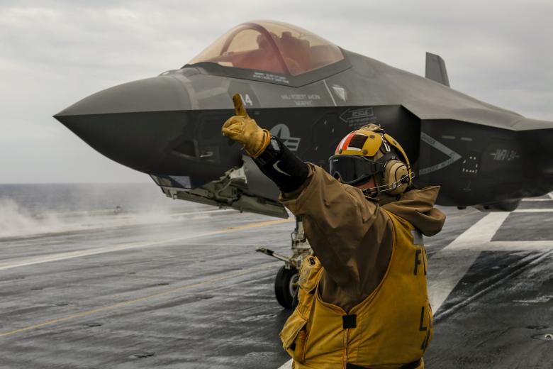 Истребитель F-35C Lightning II