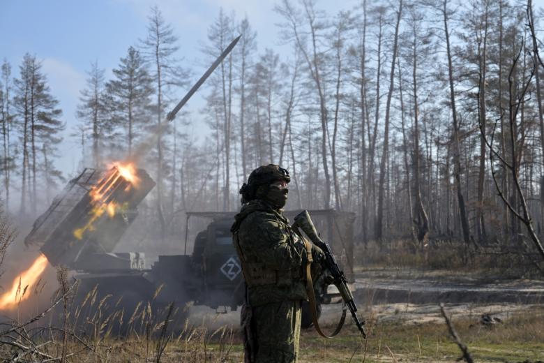 Боевая работа реактивной системы залпового огня «Град» 