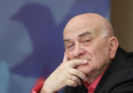 Умер Евгений Ясин: что не написали об экс-министре экономики в википедии