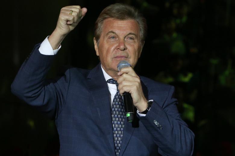 Лев Лещенко