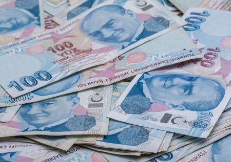 В популярной у россиян стране опустели банкоматы