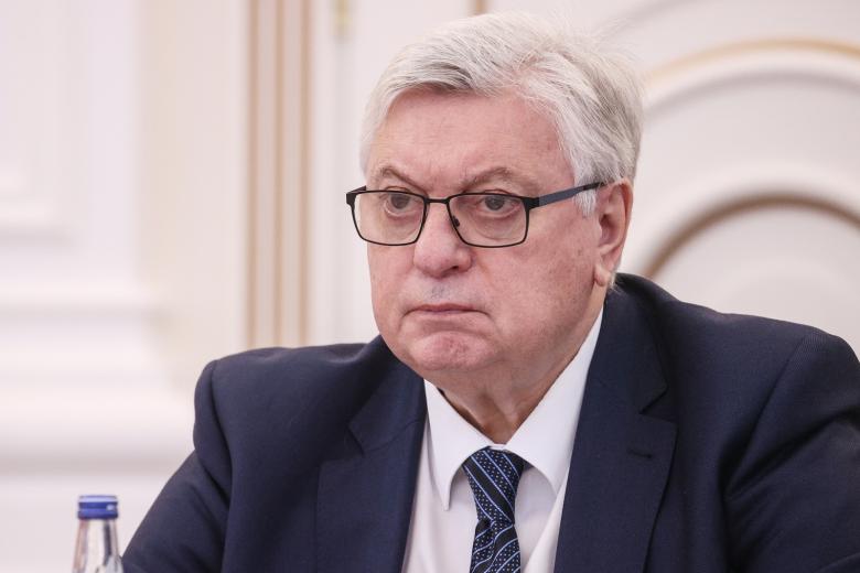 Анатолий Торкунов