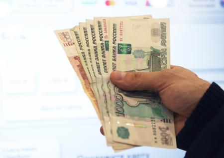 Экономист назвал причины, почему нельзя запрещать МФО