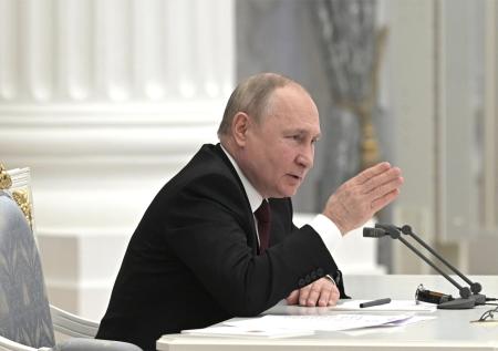 Путин раскритиковал работу Ростеха по созданию цифровых технологий