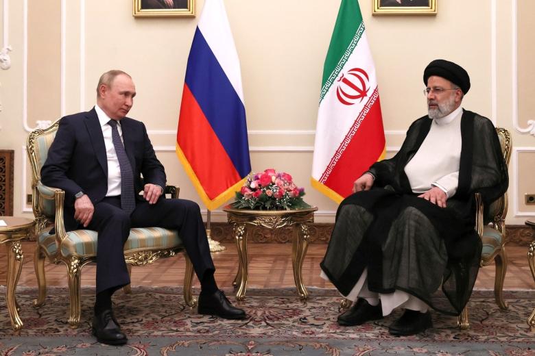 Президент России Владимир Путин и президент Ирана Эбрахим Раиси