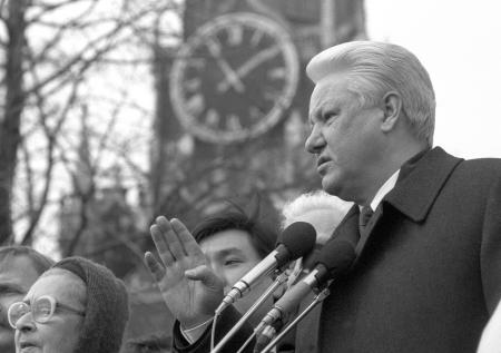 Миллиардер Авен усомнился в пользе победы Ельцина на выборах в 1996 году