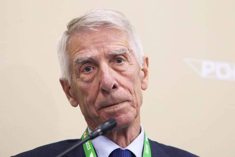 Валерий Непомнящий