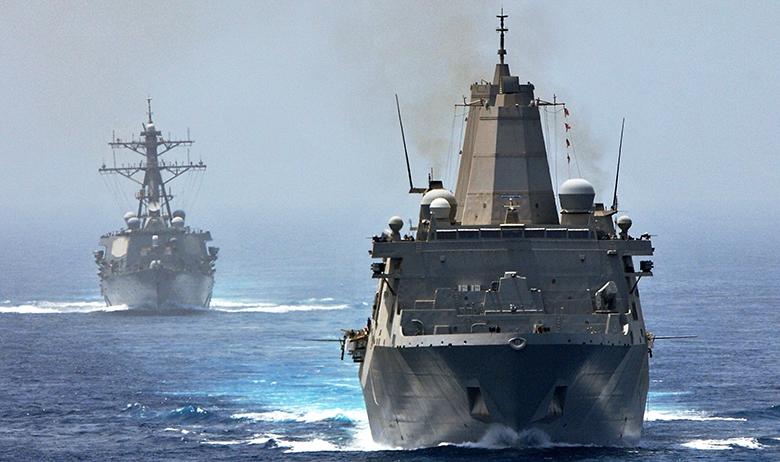 Эсминец УРО типа «Арли Бёрк» USS Porter ВМС США в Ормузском проливе
