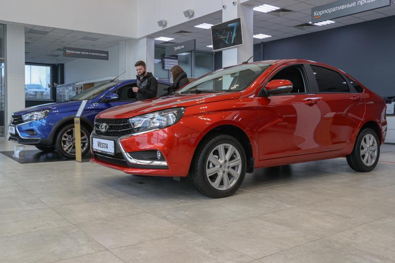 Lada Vesta в автосалонах официального дилера